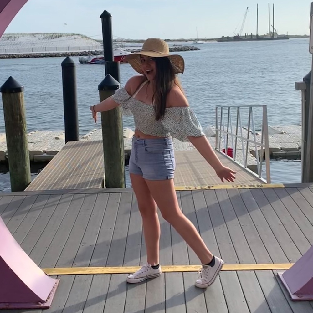 Meet your Posher, Samantha